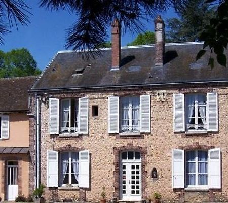 Ferme Du Chateau Bailleau-l'Eveque ภายนอก รูปภาพ